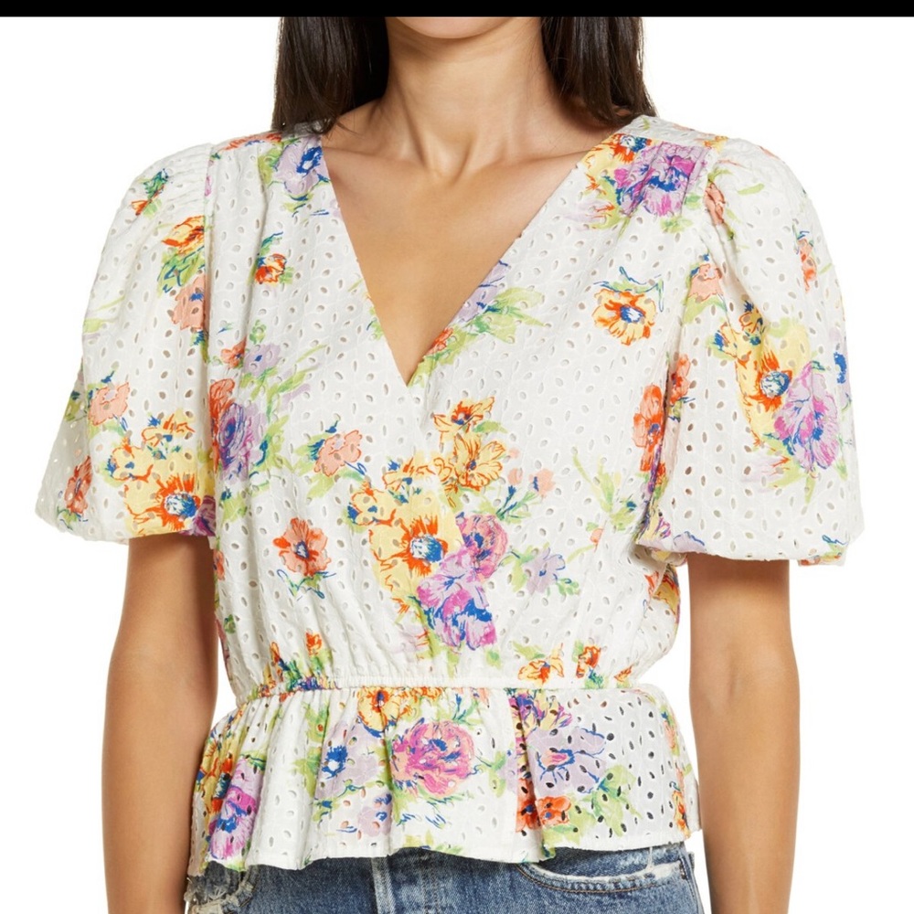 WAYF Women's Bianca Puff Sleeve Top